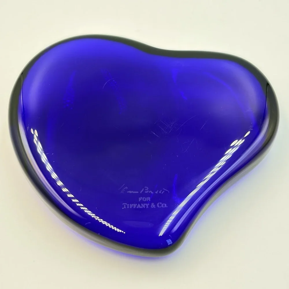 Tiffany & Co Heart Paperweight Cobalt Blue Glass Signed Elsa Peretti